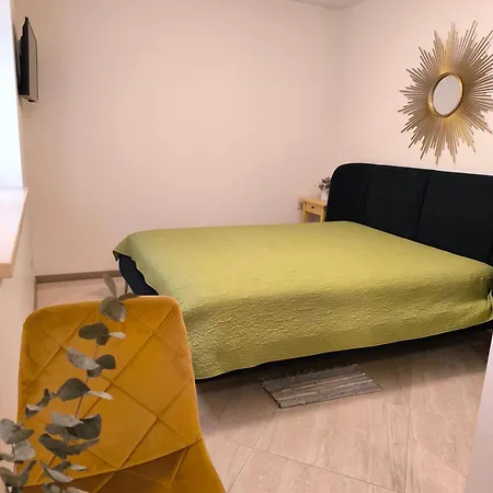 Apartment Sveciu Namai 9